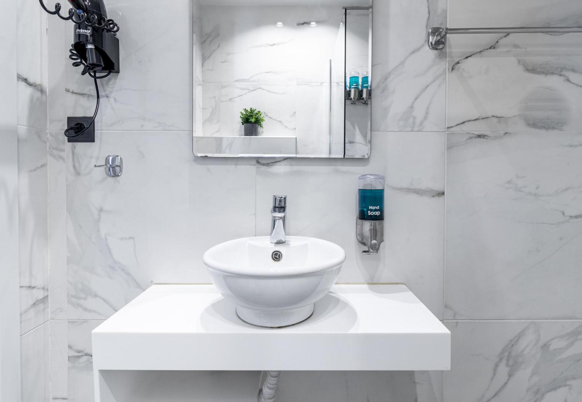 Raise Thessaloniki Avocado Suites ภายนอก รูปภาพ