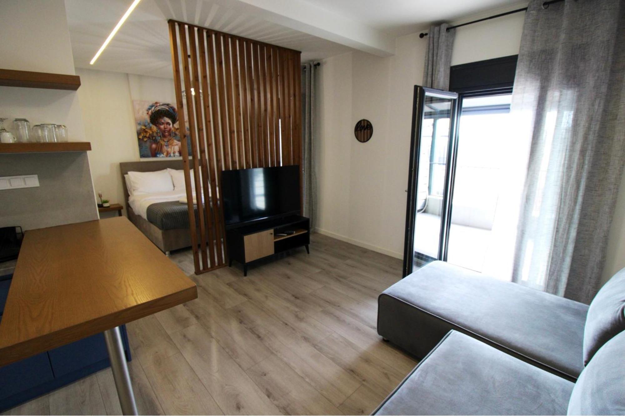 Raise Thessaloniki Avocado Suites ภายนอก รูปภาพ
